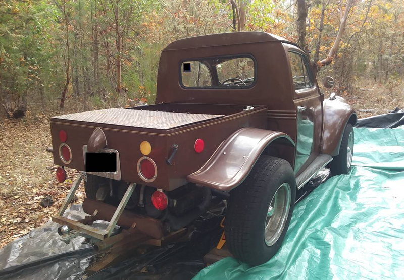 Illustration for article titled The Antidote to Oversized, Angry Pickup Trucks Is on Craigslist and It's Tiny and Very Weird
